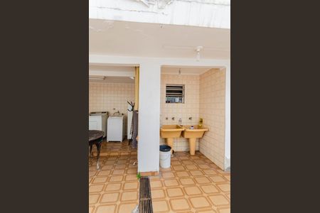 Casa à venda com 210m², 4 quartos e 2 vagas Casa à venda com 210m², 4 quartos e 2 vagasÁrea de Serviço