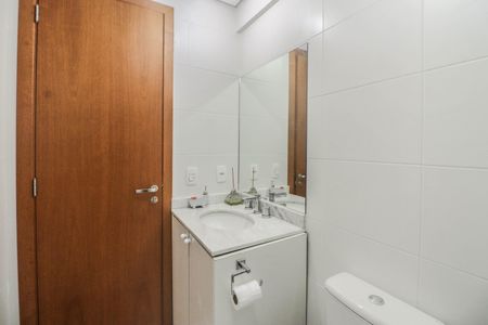 Apartamento à venda com 73m², 3 quartos e 2 vagasBanheiro Social