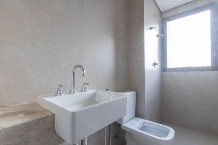 Apartamento à venda com 69m², 2 quartos e 2 vagasBanheiro da Suíte 2