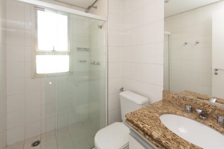 Apartamento para alugar com 63m², 1 quarto e sem vaga Apartamento para alugar com 63m², 1 quarto e sem vagaBanheiro da Suíte