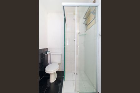 Casa à venda com 120m², 2 quartos e 2 vagas Casa à venda com 120m², 2 quartos e 2 vagasEdícula - Banheiro