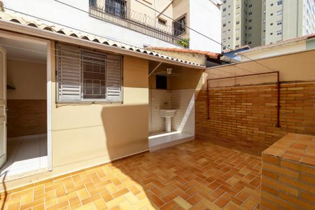 Casa à venda com 120m², 2 quartos e 2 vagas Casa à venda com 120m², 2 quartos e 2 vagasQuintal