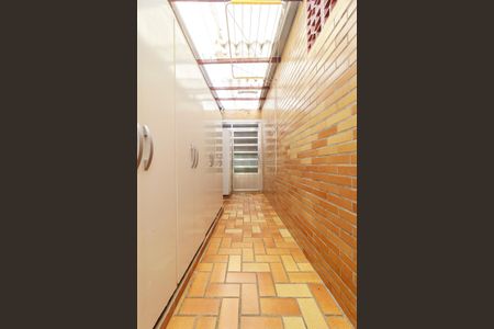 Casa à venda com 120m², 2 quartos e 2 vagas Casa à venda com 120m², 2 quartos e 2 vagasQuintal