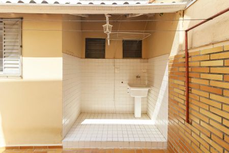 Casa à venda com 120m², 2 quartos e 2 vagas Casa à venda com 120m², 2 quartos e 2 vagasÁrea de Serviço