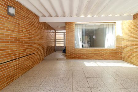 Casa à venda com 120m², 2 quartos e 2 vagas Casa à venda com 120m², 2 quartos e 2 vagasGaragem