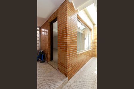 Casa à venda com 120m², 2 quartos e 2 vagas Casa à venda com 120m², 2 quartos e 2 vagasGaragem