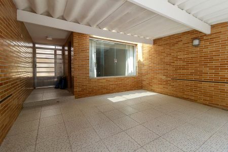 Casa à venda com 120m², 2 quartos e 2 vagas Casa à venda com 120m², 2 quartos e 2 vagasGaragem