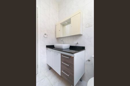 Casa à venda com 120m², 2 quartos e 2 vagas Casa à venda com 120m², 2 quartos e 2 vagasBanheiro