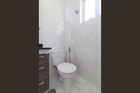 Casa à venda com 120m², 2 quartos e 2 vagas Casa à venda com 120m², 2 quartos e 2 vagasBanheiro