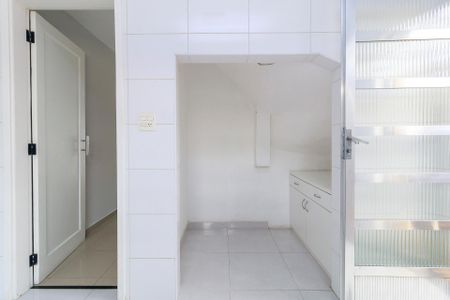 Casa à venda com 120m², 2 quartos e 2 vagas Casa à venda com 120m², 2 quartos e 2 vagasCozinha