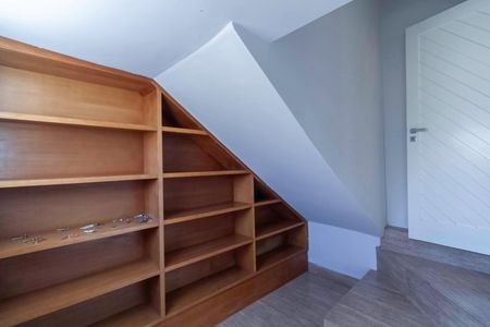 Casa à venda com 650m², 5 quartos e 4 vagas Casa à venda com 650m², 5 quartos e 4 vagasSala 1