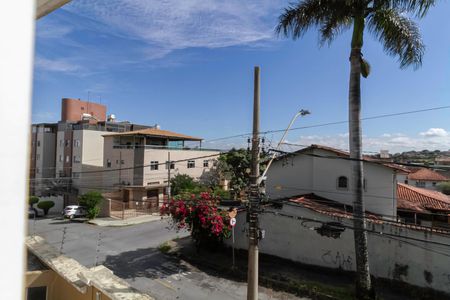 Casa à venda com 650m², 5 quartos e 4 vagas Casa à venda com 650m², 5 quartos e 4 vagasSala 4 - Vista