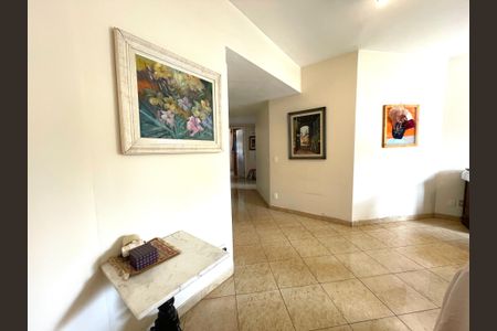 Apartamento à venda com 104m², 3 quartos e 2 vagasCorredor