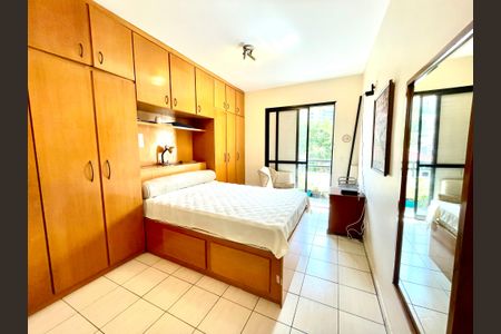 Apartamento à venda com 104m², 3 quartos e 2 vagasQuarto 3