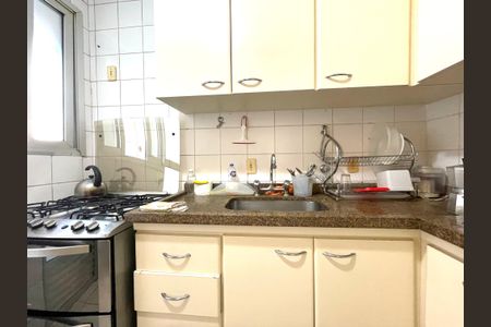 Apartamento à venda com 104m², 3 quartos e 2 vagasCozinha