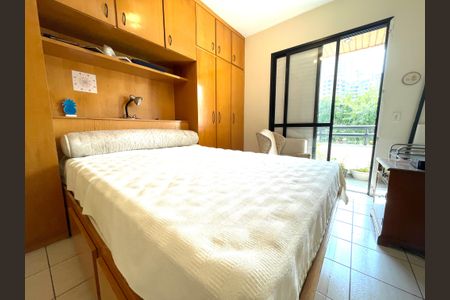 Apartamento à venda com 104m², 3 quartos e 2 vagasQuarto 3