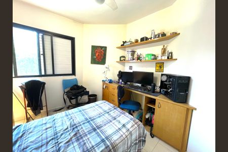 Apartamento à venda com 104m², 3 quartos e 2 vagasQuarto 2