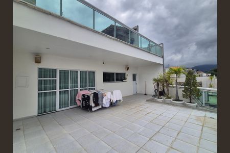 Apartamento à venda com 420m², 3 quartos e 3 vagasVaranda