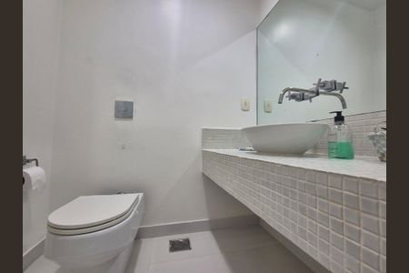 Apartamento à venda com 420m², 3 quartos e 3 vagasBanheiro