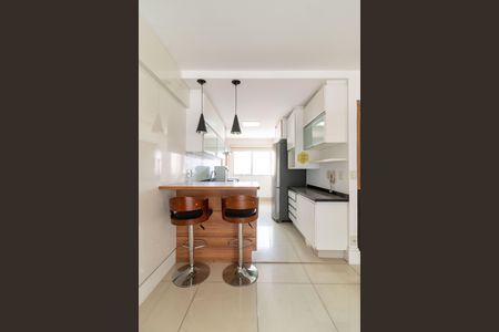 Apartamento para alugar com 135m², 3 quartos e 3 vagasCozinha