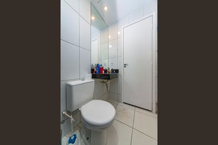 Apartamento à venda com 55m², 2 quartos e 1 vagaBanheiro Social
