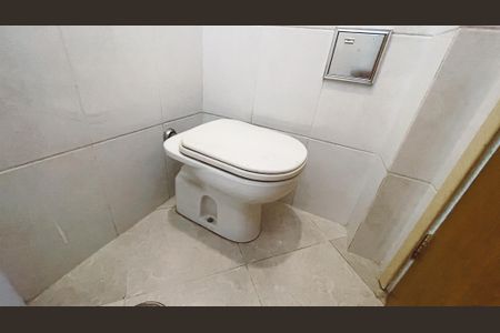 Apartamento à venda com 71m², 3 quartos e 2 vagasBanheiro de serviço