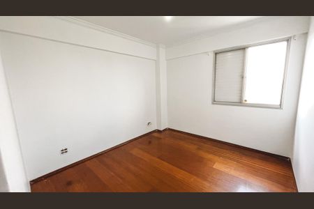 Apartamento à venda com 71m², 3 quartos e 2 vagasQuarto 2