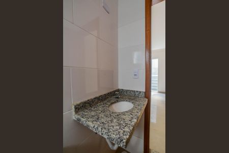 Apartamento à venda com 100m², 2 quartos e 1 vaga Apartamento à venda com 100m², 2 quartos e 1 vagaBanheiro da Suíte