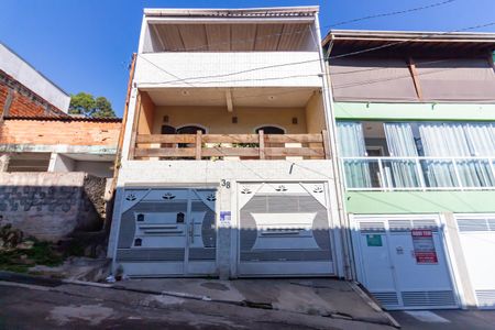 Casa à venda com 150m², 3 quartos e 3 vagasFachada e Placa