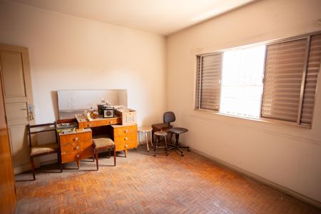 Casa à venda com 600m², 3 quartos e 2 vagasQuarto 2