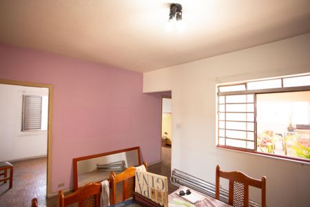 Casa à venda com 600m², 3 quartos e 2 vagasSala