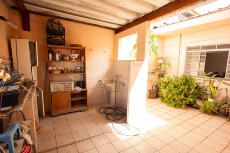 Casa à venda com 600m², 3 quartos e 2 vagasÁrea de Serviço