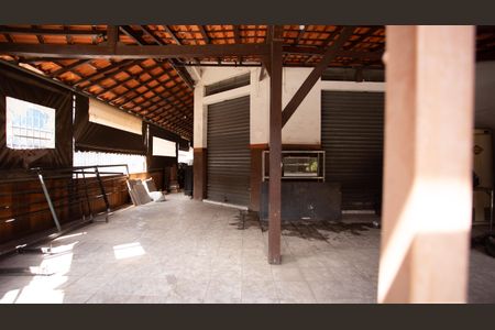 Casa à venda com 600m², 3 quartos e 2 vagasÁrea Externa