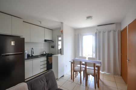 Apartamento para alugar com 40m², 2 quartos e 1 vaga Apartamento para alugar com 40m², 2 quartos e 1 vagaSala/Cozinha