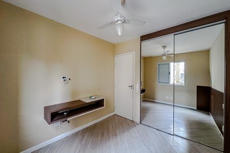 Apartamento à venda com 76m², 3 quartos e 2 vagasQuarto 2