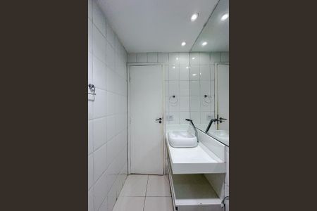 Apartamento à venda com 76m², 3 quartos e 2 vagasBanheiro