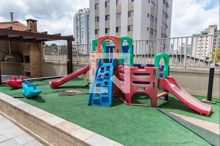 Apartamento à venda com 63m², 2 quartos e 1 vaga Apartamento à venda com 63m², 2 quartos e 1 vagaÁrea comum - Playground