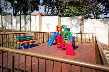 Apartamento para alugar com 39m², 2 quartos e 1 vaga Apartamento para alugar com 39m², 2 quartos e 1 vagaÁrea comum - Playground