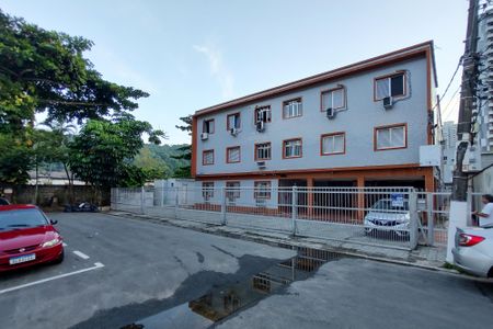 Apartamento para alugar com 60m², 2 quartos e 1 vagaFachada do Prédio