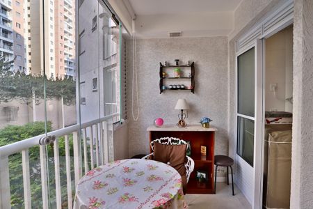 Apartamento à venda com 55m², 2 quartos e 1 vagaSacada