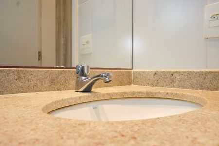 Apartamento para alugar com 76m², 2 quartos e 1 vaga Apartamento para alugar com 76m², 2 quartos e 1 vagaBanheiro da Suíte