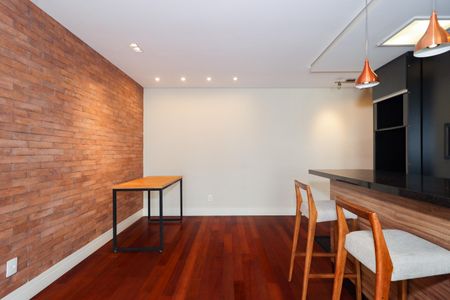 Apartamento para alugar com 76m², 2 quartos e 1 vaga Apartamento para alugar com 76m², 2 quartos e 1 vagaSala