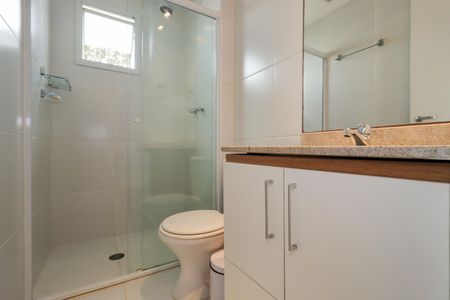 Apartamento para alugar com 76m², 2 quartos e 1 vaga Apartamento para alugar com 76m², 2 quartos e 1 vagaBanheiro da Suíte