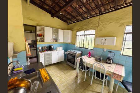 Casa à venda com 330m², 3 quartos e 2 vagasCozinha