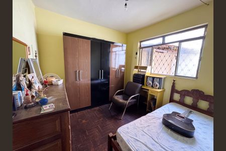 Casa à venda com 330m², 3 quartos e 2 vagasQuarto 1