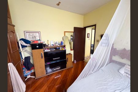 Casa à venda com 330m², 3 quartos e 2 vagasQuarto 2