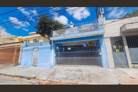 Casa à venda com 120m², 2 quartos e 2 vagasFachada