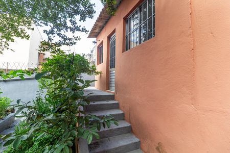 Casa à venda com 120m², 2 quartos e 2 vagasQuintal