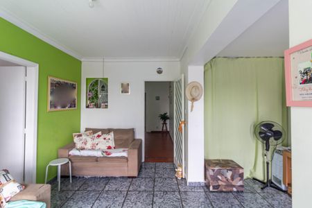 Casa à venda com 120m², 2 quartos e 2 vagasSala