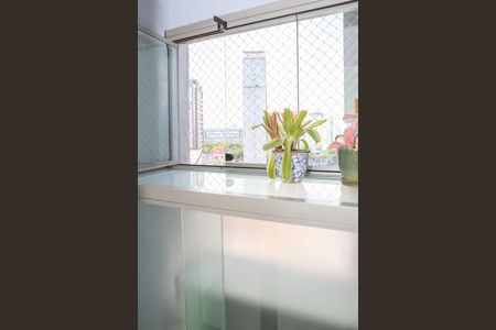 Apartamento à venda com 103m², 3 quartos e 2 vagasQuarto 2